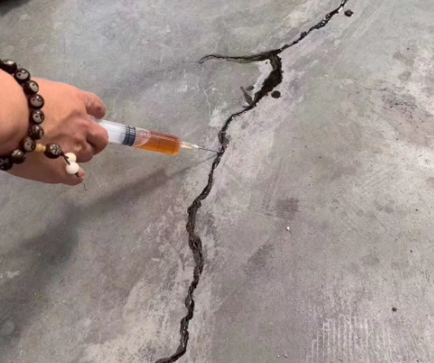 中堂镇混凝土裂缝修补技术详解​